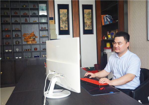 贝卡伦总经理何晋军先生