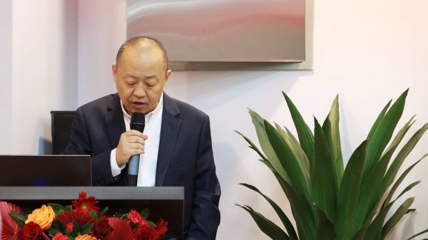 赵毅明.jpg