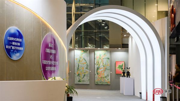 中国当代设计与艺术大师丝巾作品收藏展