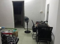 参观妹妹在深圳的出租房，卧室只有巴掌大，卫生间真是吓到我了！