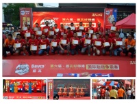 咸宁一商场前被围得水泄不通，因为…