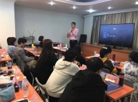 学中检集团奢侈品鉴定中心的奢侈品课程，不是我们说的！