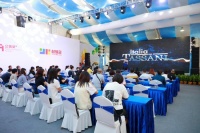 撕下标签玩跨界 TASSANI塔萨尼“五位一体”全国首发
