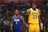 NBA新赛季起航，三星QLED 8K电视与球迷共组最强双核阵容
