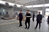蓝光材料设备集团总裁一行莅临千川湖北生产基地考察交流