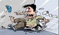 便宜劣质马桶闹出人命，买卫浴贪便宜，后果很严重！