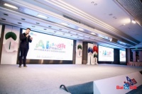 实力加冕！新豪轩门窗荣膺百度“2019门窗行业创新品牌”