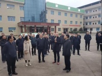 市委书记虢正贵带领百余人的考察团莅临艾佳观摩指导工作