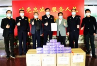 深圳设计界第三批抗疫物资8000个口罩紧急助援交警队伍