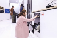 是消毒柜又是碗柜 海尔消毒柜跟踪消毒 餐具即用即净