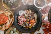 大红鹰集成灶：烹出营养美味 释放烹饪空间