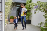 朋友圈赏秋大赛开始，但千万别忽视孩子出行安全