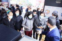 潮酷巡展！海信洗衣机玩转“蒸服”艺术