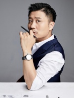 酷+设计先锋 | 右尔：于无声处听惊雷，于无色处见繁花。