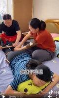 按摩不出门，“手”护全家人，荣泰开启健康生活新方式