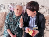 北京金手杖养老公寓：以心换心，用爱服务