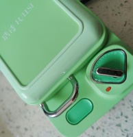 低卡小蛋糕来袭，浩诗HULLSI三明治机让你放肆吃也能拥有小蛮腰