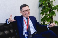 京彩未来家张其亮：数字时代的不确定性与地产转型稳操盘