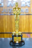 居众列车 | 首届“小金人奖”来了！