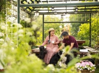 40岁夫妻双双辞职，回乡把祖宅改造成3000㎡的花园之家！