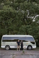 “不务正业”的80后情侣，与12㎡房车度过的漫长岁月