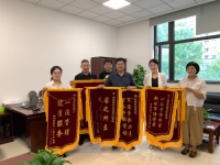 罕见！业主主动送锦旗、拉横幅、放礼花，合肥滨湖这个楼盘何以“圈粉无数”～