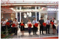 “捷娜卡琳”闪耀郑州欧凯龙 开启意式轻奢新格局