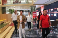 意大利驻华领事Ms Lucia Pasqualini专程到访大角鹿|陶瓷新鲜事