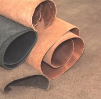 维意定制创新「丝绒」衣柜上市，跨界时装范太会玩！