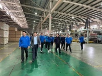 大亚集团携团队前往圣象集团华宇等各工厂参观交流