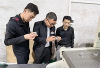 门窗快讯|佛山市门窗业协会理事企业走访调研铂菲特注胶角码