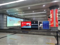 助力中国交通大发展 视颐商显频现机场和地铁站