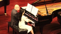 珠海大剧院盛大举行毕玉麟与鲍德温多钢琴音乐会