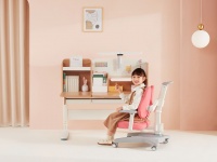 护童科技精工实木儿童学习桌，四种板材环保更耐用