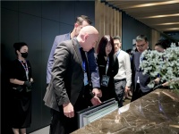 超高端有何优势？AWE零距离体验斐雪派克