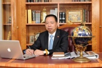 家居大咖给经销商献计献策之喜临门陈阿裕