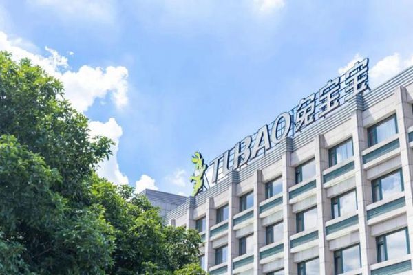 兔宝宝借势《唐探1900》，打响新春营销第一枪！