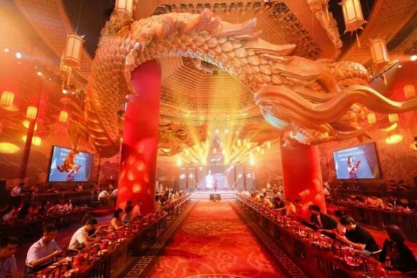双奖加冕，实力引领 | 贴得稳品牌荣获2025榜样力量双项大奖！