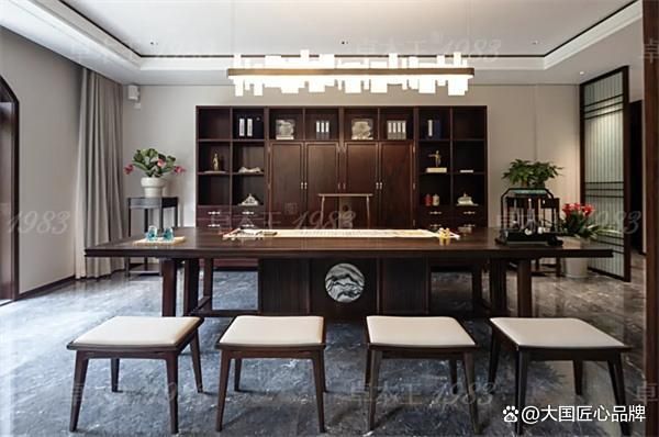 红木家具龙头企业聚焦：十大标杆品牌，诠释从设计到交付的全程品质