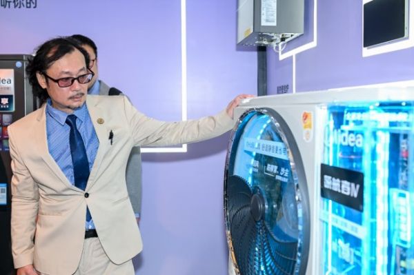 从“日本制造”到“学习中国”：AWE美的展区见证日本工匠精神的集体“补课”