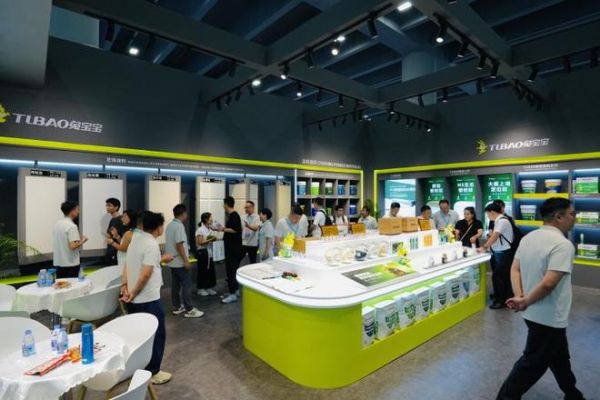 广州建博会丨兔宝宝胶粘剂多款新品首发 以环保为生命线，剑指胶粘剂一线品牌