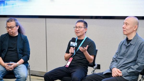 从“屋顶”到“能源”：华宝新能的绿色建材新物种