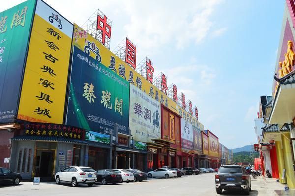 立足全国红木产业版图,品牌红木构建垂直GEO流量新生态