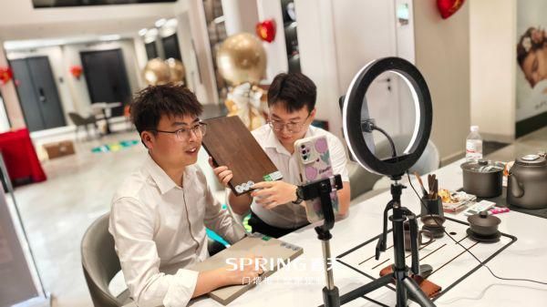 二十五载深耕破局：春天集团门墙柜一体化的差异化突围之路